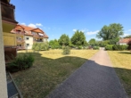 Bezugsfrei & frisch renoviert 3-Zi-DG-Wohnung mit Loggia & Stellplatz nahe BER - Hof