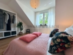 Bezugsfrei & frisch renoviert 3-Zi-DG-Wohnung mit Loggia & Stellplatz nahe BER - Schlafzimmer