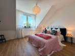 Bezugsfrei & frisch renoviert 3-Zi-DG-Wohnung mit Loggia & Stellplatz nahe BER - Schlafzimmer