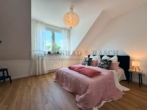 Echte Aufnahme statt KI-generierter Bilder, unvermietet 3-Zi-Whg u Stellplatz. - Schlafzimmer
