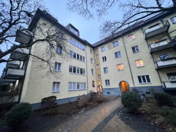 Prenzlauer Berg pur, Balkonwohnung in gepflegter Wohnanlage nahe Volkspark, 10407 Berlin, Wohnung